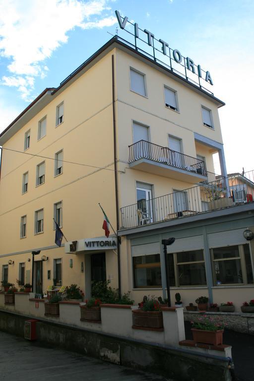 Hotel Vittoria Chianciano Terme Exterior photo